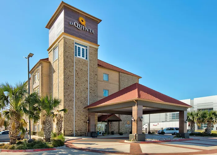 La Quinta By Wyndham Dallas Grand Prairie South